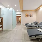 蓝索拉尔姆酒店 3*