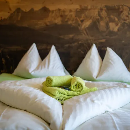 蓝索拉尔姆酒店 3*