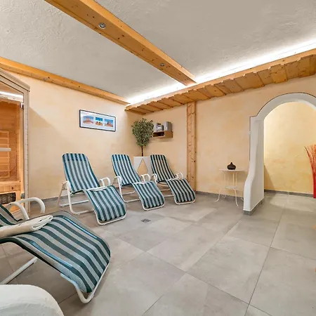 蓝索拉尔姆酒店 3*